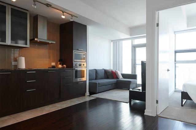 Condo Downtown, Cn Tower, Financial District 多伦多 外观 照片